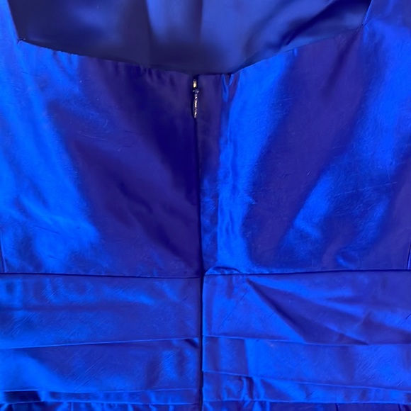 Kay Unger Cobalt Blue Dress Size 14 (has pockets!) - Picture 6 of 6